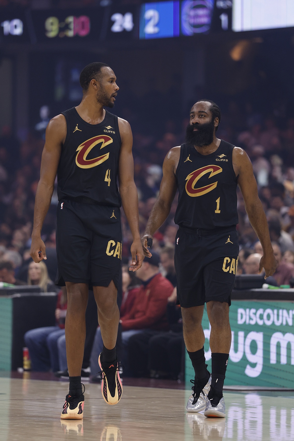 电竞-莫布里：哈登对比赛的理解非常透彻 我们之间的配合只会越来越好