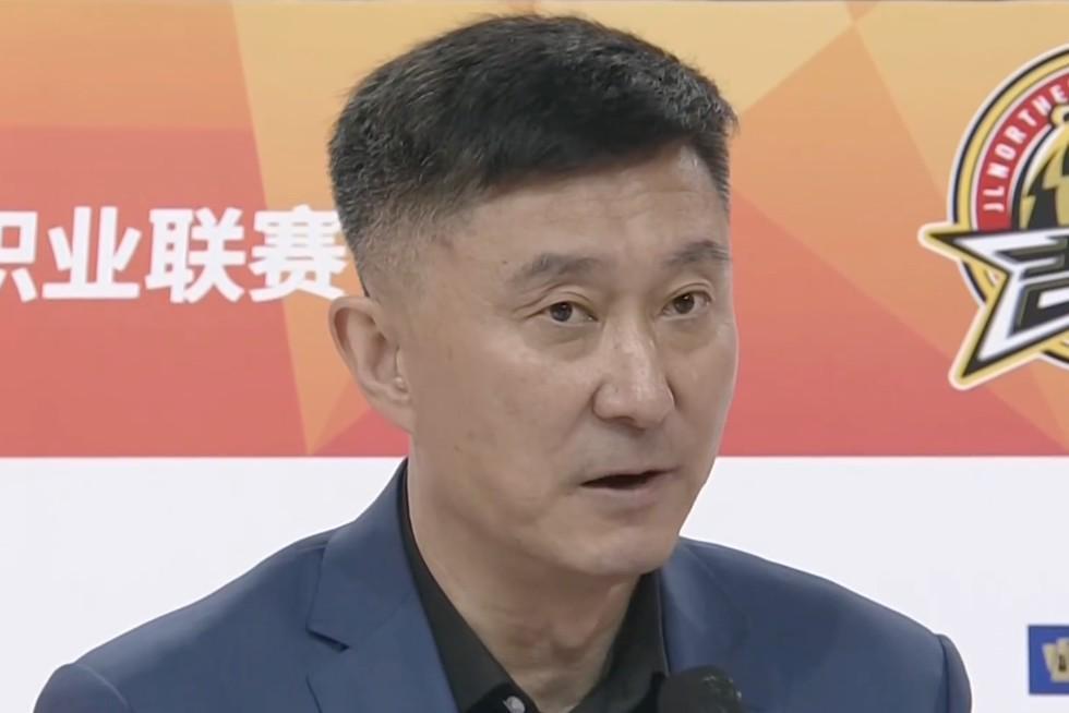 九游-杜锋：吉林的三分球让我们压力巨大，靠防守的统一性赢下比赛